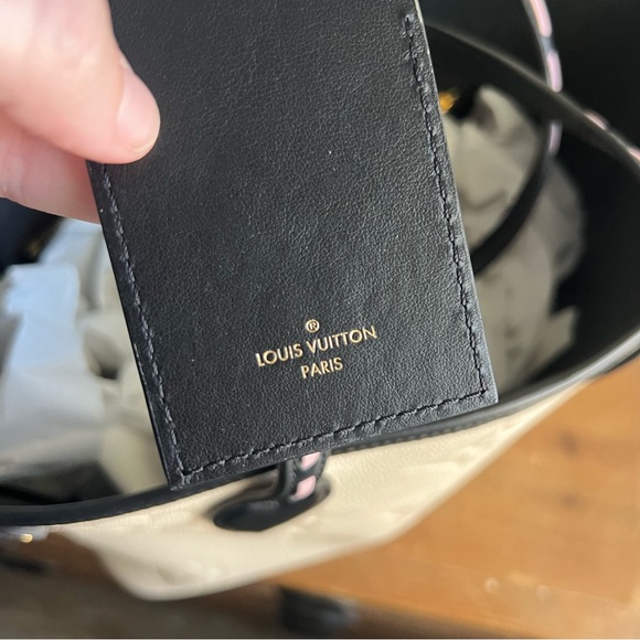 💸 SOLD• ✨MORE PHOTOS✨ Louis Vuitton Wild at Heart Neverfull MM - Picture 3 of 13